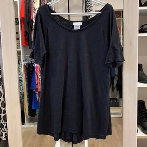 Soft Surroundings Tunic w/ detailed seams in back